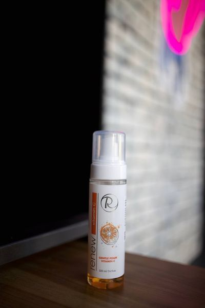 Renew - М&rsquo;яка пінка для вмивання з вітаміном с Gentle Foam Vitamin C 000291 фото